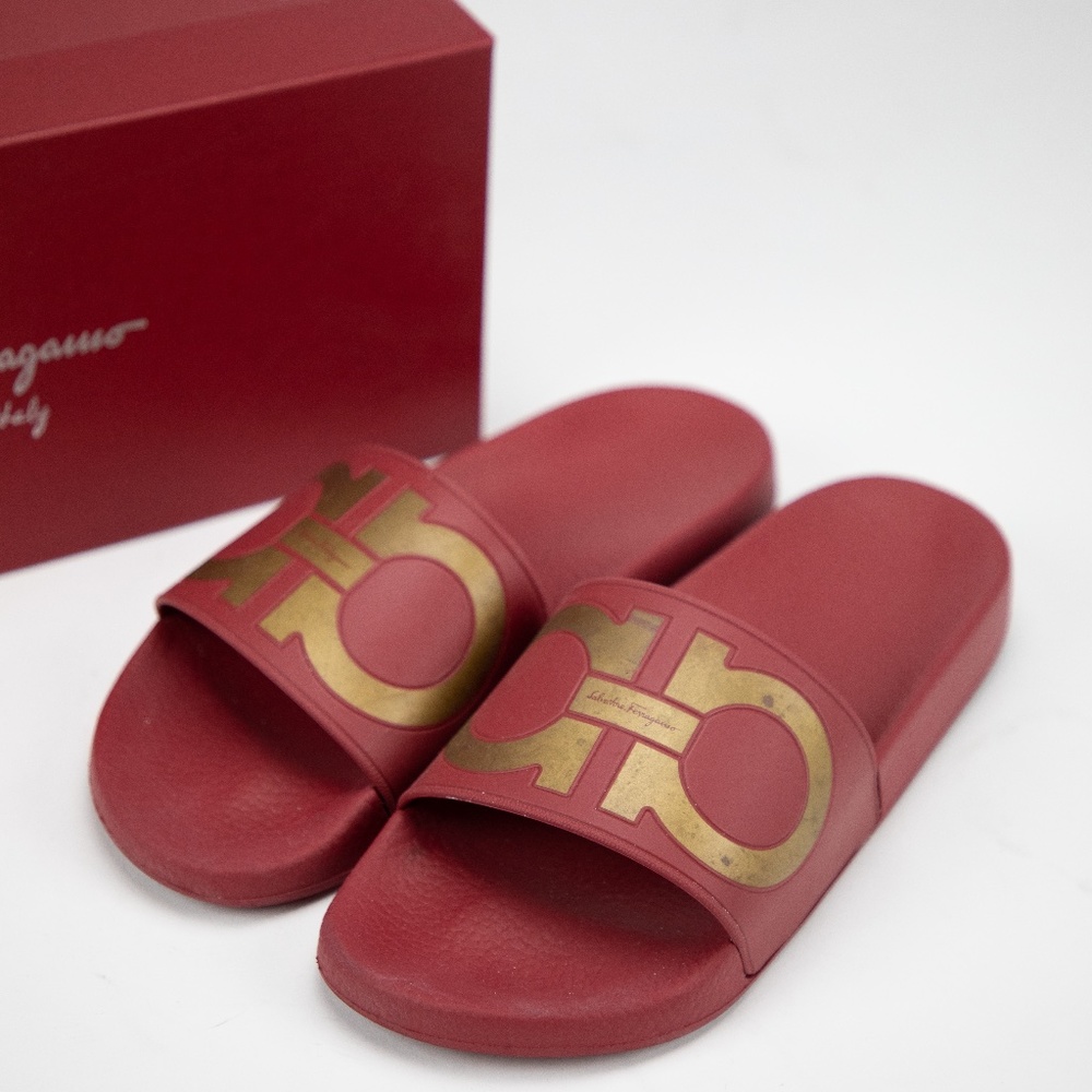 Salvatore Ferragamo Gancini slides